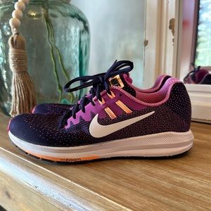 Women Nike Zoom Structure 20 running shoe